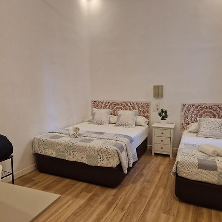 Hostal Andrea Sol มาดริด ภายนอก รูปภาพ