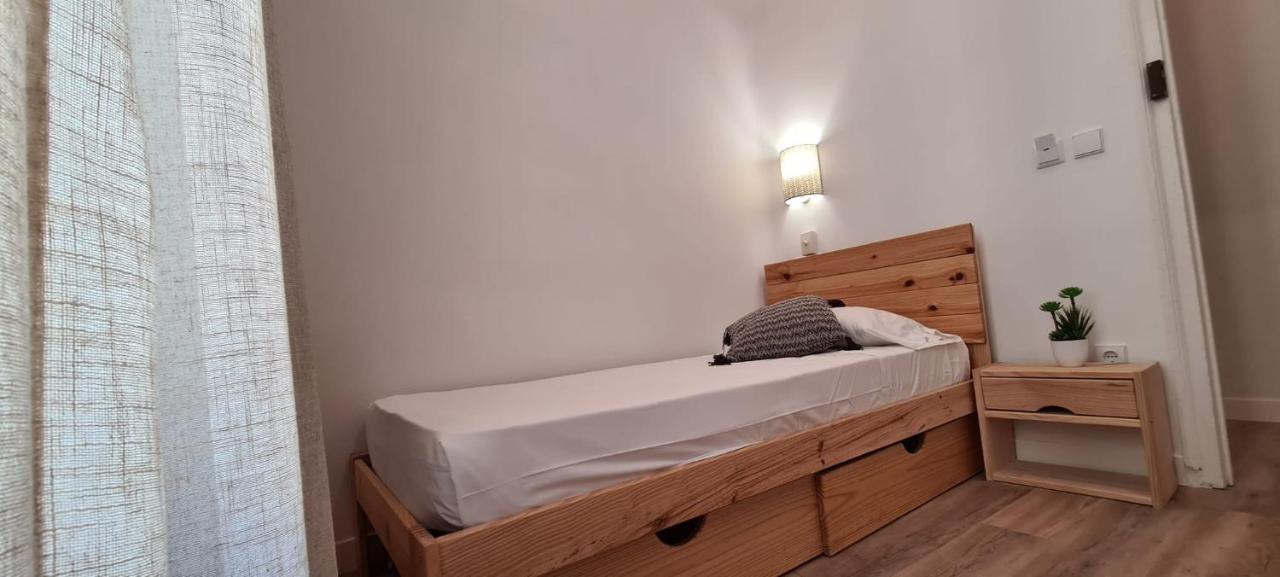 Hostal Andrea Sol มาดริด ภายนอก รูปภาพ